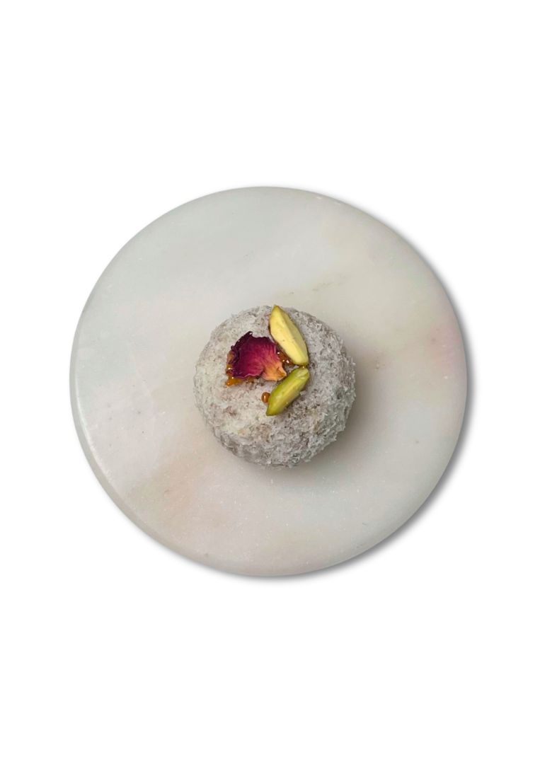 Nariyal Ladoo